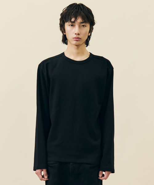 VASTIC(バスティック)の「ショルダーラインロングスリーブ_ブラック(Tシャツ/カットソー・メンズ・ブラック・MEDIUM/LARGE/X-LARGE)」の1枚目の写真