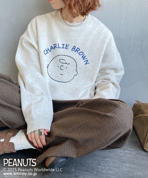 PEANUTS（ピーナッツ）の「[PEANUTS×JEANS FACTORY/ピーナッツ×ジーンズ ファクトリー] 別注 刺繍プリントスウェット / チャーリー・ブラウン（スウェット・レディース・ブラック/グレー/ネイビー・S/M/L）」の21枚目の写真