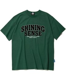 SHINING SENSE VARSITY LOGO Tシャツ - グリーン