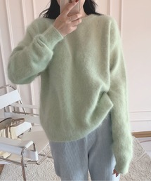 ふわモヘア風クルーネックニット