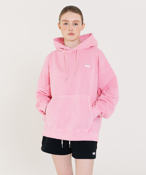 INJIACTIVE(インジアクティブ)の「スモールロゴピグメントフードパーカー ピンク(パーカー・レディース・その他・SMALL/MEDIUM)」の1枚目の写真