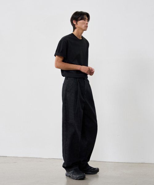 OURDAYZ（アワーデイズ）の「バルーンフィットデニムパンツ [ウォッシュドブラック]（デニムパンツ・レディース・その他・LARGE/X-LARGE/MEDIUM）」の2枚目の写真