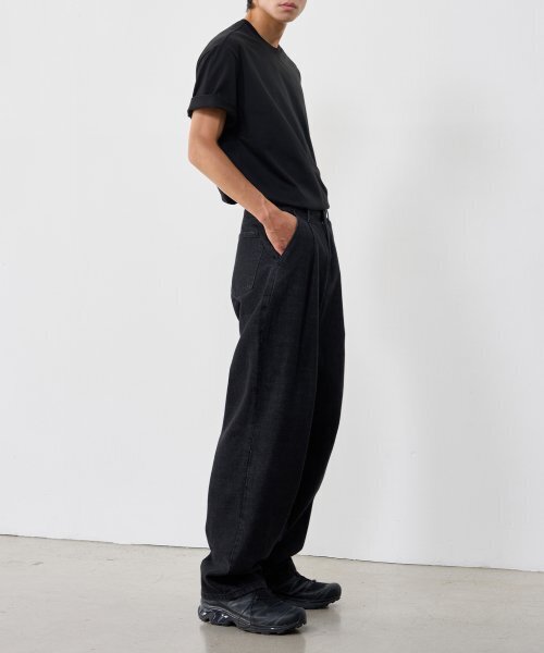 OURDAYZ（アワーデイズ）の「バルーンフィットデニムパンツ [ウォッシュドブラック]（デニムパンツ・レディース・その他・LARGE/X-LARGE/MEDIUM）」の3枚目の写真