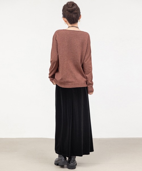 DAY CLOSET（デイ クローゼット）の「【ロング丈/ゴム入り】艶やかな光沢で大人の華やぎ魅せ。Aライン ベロア スカート レディース（スカート・レディース・ブラック/ドット・L/M）」の14枚目の写真