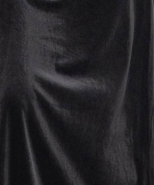 DAY CLOSET（デイ クローゼット）の「【ロング丈/ゴム入り】艶やかな光沢で大人の華やぎ魅せ。Aライン ベロア スカート レディース（スカート・レディース・ブラック/ドット・L/M）」の9枚目の写真