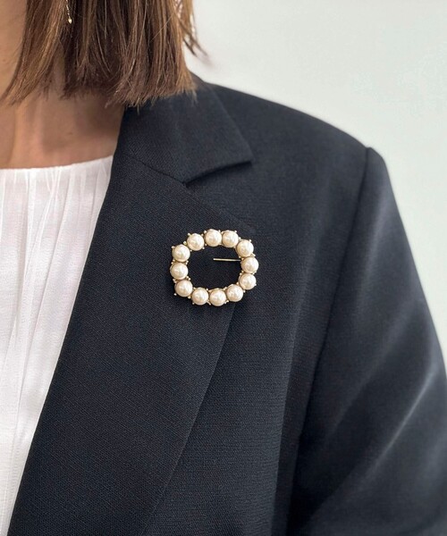 NOLLEY’S(ノーリーズ)の「【NOLLEYS goods】リングパールブローチ(ブローチ/コサージュ・レディース・ゴールド・FREE)」の1枚目の写真