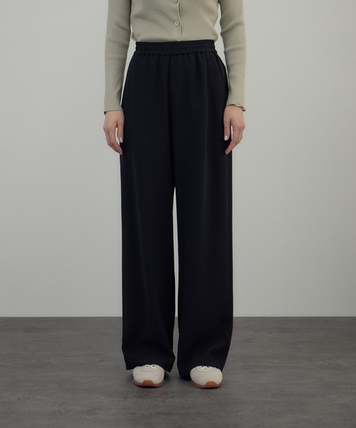 SALON adam et rope'(サロン アダム エ ロペ)の「トリアセリラクシーパンツ / セットアップ対応(その他パンツ・レディース・オフホワイト/ブラック・M/S)」の7枚目の写真