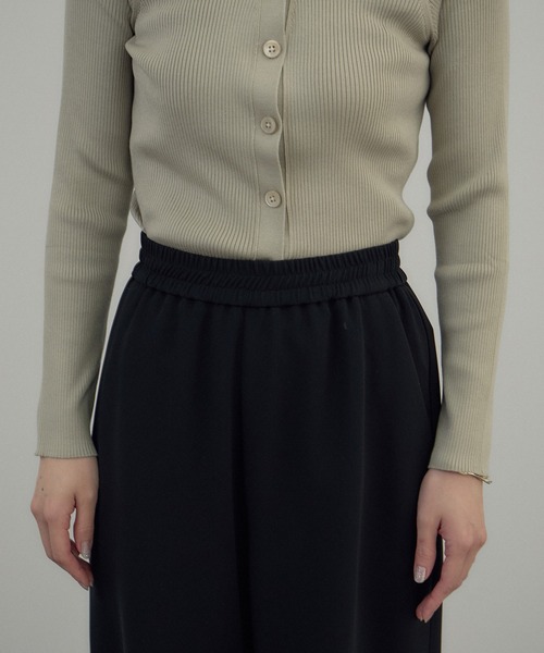SALON adam et rope'(サロン アダム エ ロペ)の「トリアセリラクシーパンツ / セットアップ対応(その他パンツ・レディース・オフホワイト/ブラック・M/S)」の10枚目の写真