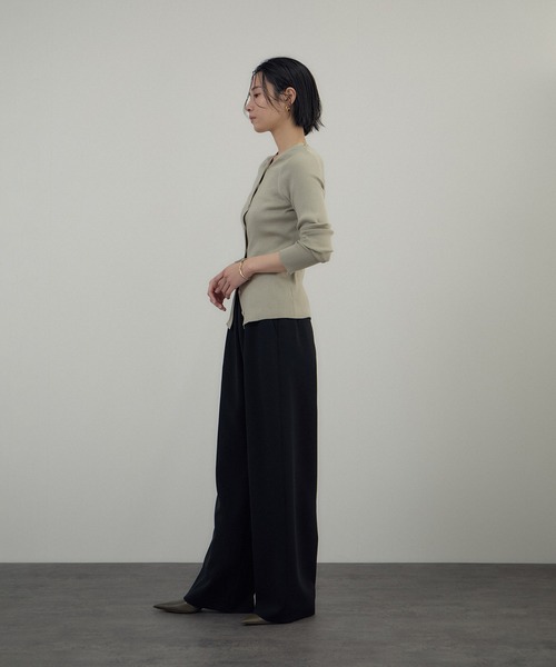 SALON adam et rope'(サロン アダム エ ロペ)の「トリアセリラクシーパンツ / セットアップ対応(その他パンツ・レディース・オフホワイト/ブラック・M/S)」の17枚目の写真