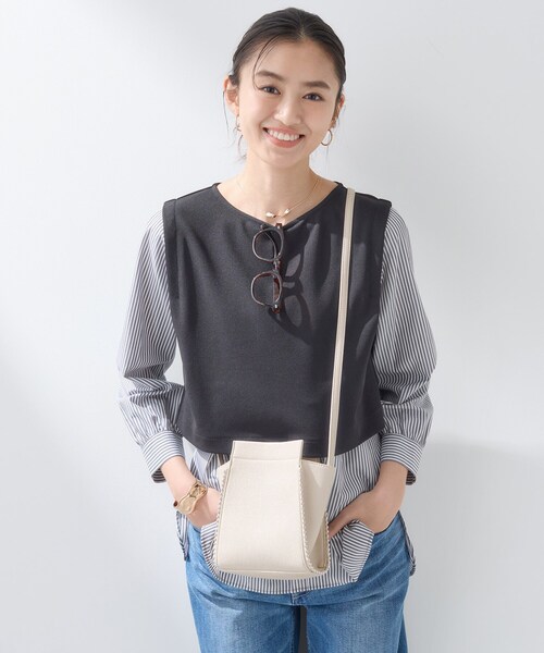 INDIVI（インディヴィ）の「【合皮】スタッズ風メタルポシェットバッグ（ショルダーバッグ・レディース・サックスブルー/ナチュラル/ブラック・00）」の14枚目の写真