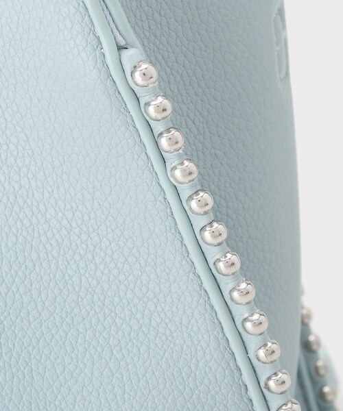 INDIVI（インディヴィ）の「【合皮】スタッズ風メタルポシェットバッグ（ショルダーバッグ・レディース・サックスブルー/ナチュラル/ブラック・00）」の6枚目の写真