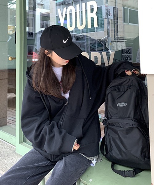 Flugge(フラッジー)の「ビッグシルエットパーカー(パーカー・レディース・ブラック/グレー・LARGE/MEDIUM)」の3枚目の写真