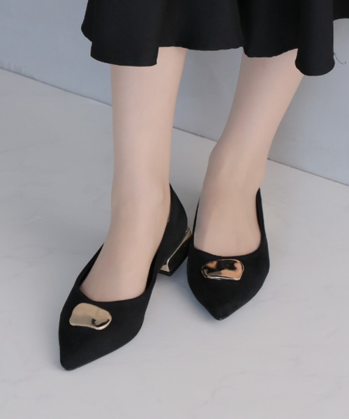 VIVIAN(ヴィヴィアン)の「ポインテッドトゥゴールドモチーフパンプス(パンプス・レディース・イエロー系その他3/ベージュ系その他3/ブラック系その他3/ホワイト系その他5・S/M/L/LL)」の20枚目の写真