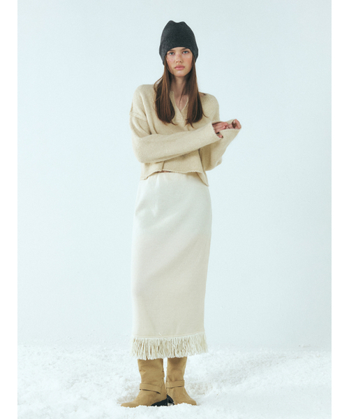 ETMON(エトモン)の「Fringe Knitted Skirt, Ivory(スカート・レディース・その他・FREE)」の2枚目の写真