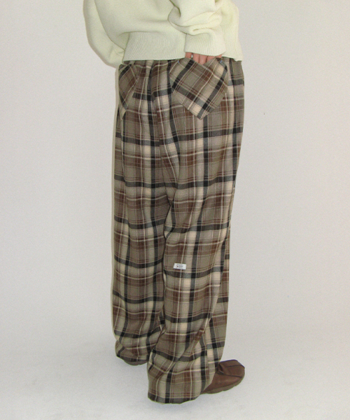 RONRON(ロンロン)の「BACK HEART POCKET CHECK PANTS BEIGE(スウェットパンツ・レディース・その他・FREE)」の6枚目の写真