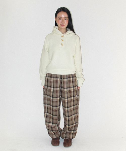RONRON(ロンロン)の「BACK HEART POCKET CHECK PANTS BEIGE(スウェットパンツ・レディース・その他・FREE)」の2枚目の写真