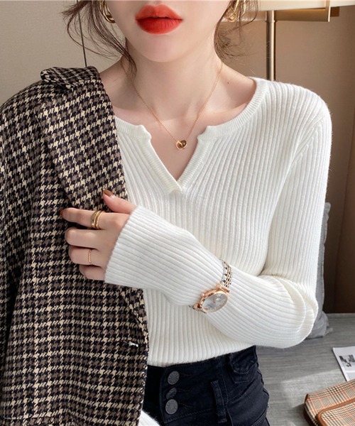 lulufa(ルルファ)の「キーネックスリムフィットリブニットプルオーバー(ニット/セーター・レディース・ブラック/ホワイト/チャコール/オートミール/ベージュ/オレンジ・FREE)」の2枚目の写真