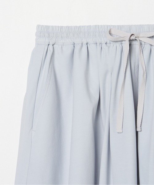 HELIOPOLE(エリオポール)の「DRAWSTRING GATHERED SKIRT(スカート・レディース・ブラック/スカイブルー/ホワイト・38)」の8枚目の写真