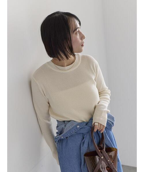 Te chichi（テチチ）の「チャーム付きワッフルニットプルオーバー（ニット/セーター・レディース・ベージュ/オフホワイト/ブラック・F）」の2枚目の写真