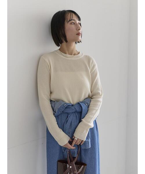 Te chichi（テチチ）の「チャーム付きワッフルニットプルオーバー（ニット/セーター・レディース・ベージュ/オフホワイト/ブラック・F）」の4枚目の写真