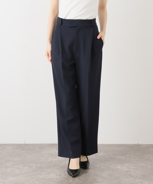 La TOTALITE(ラトータリテ)の「【洗える】ツイルストレッチタックパンツ(スラックス・レディース・アイボリー/ネイビー・36/38)」の2枚目の写真