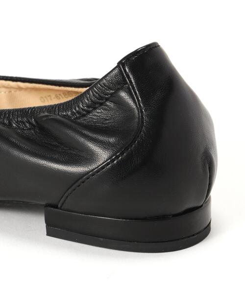 NATURAL BEAUTY BASIC（ナチュラルビューティーベーシック）の「◇スクエアギャザーフラットシューズ（パンプス・レディース・ブラック/ブラウン・LARGE/MEDIUM）」の7枚目の写真