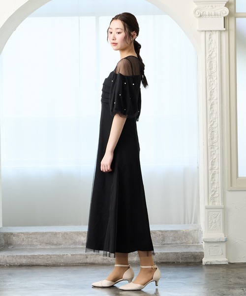 AIMER(エメ)の「チュール×ヴィンテージサテンパールパフスリーブパーティードレス 結婚式 お呼ばれ ドレス 20代 30代(ドレス・レディース・ブラック/カーキ/ブルーグレー/イエロー・MEDIUM)」の16枚目の写真