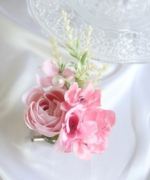 Salon de Lilas（サロンドリラ）の「桜とラナンキュラスのコサージュ（ブローチ/コサージュ）」