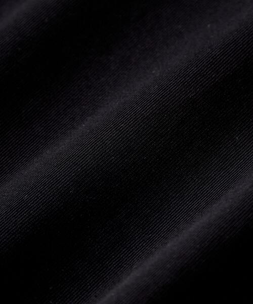 LOGEMENT DE CLAIRE(ロジュモンドクレール)の「《定番》ラウンドヘムロングスリーブTシャツ(Tシャツ/カットソー・レディース・オフホワイト/ブラック・FREE)」の7枚目の写真