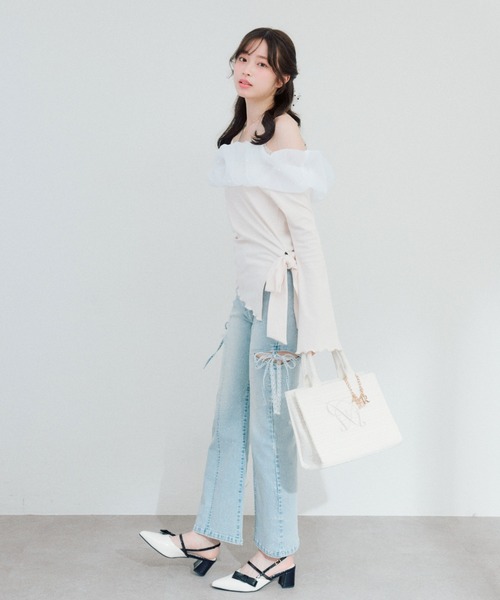 OLIVE des OLIVE(オリーブデオリーブ)の「【インフルエンサー企画】yui ちゅるふわリボンオフショルトップス(Tシャツ/カットソー・レディース・グレー/ピンク/アイボリー・FREE)」の7枚目の写真