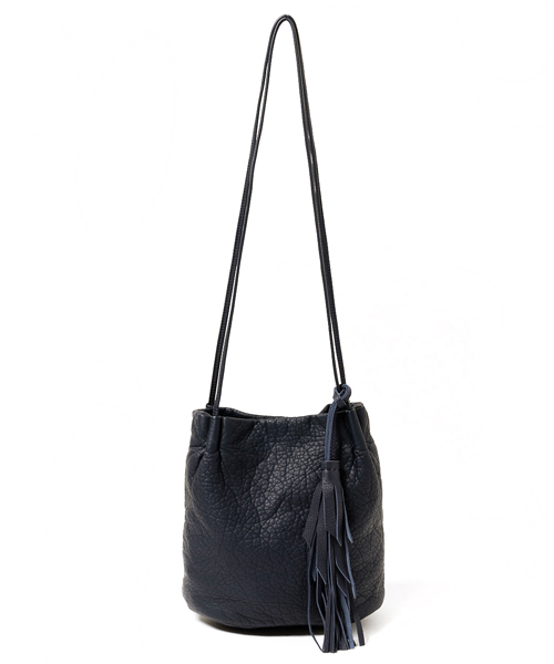 AMERICAN RAG CIE（アメリカンラグシー）の「AMERICAN RAG CIEタッセル付ショルダーバッグ【WEB限定】/202-LAS-40504720-08 Π（ショルダーバッグ・レディース・ホワイト/ブラウン/ネイビー・ONE SIZE）」の10枚目の写真