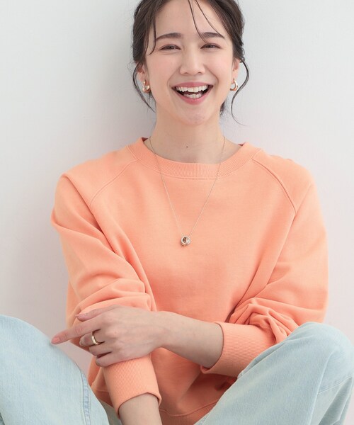 SHOO・LA・RUE（シューラルー）の「MIX調 シンプルラグランスウェット（スウェット・レディース・ライトグレー/オレンジ系/ブルー/チャコールグレー・03/02/01/04）」の4枚目の写真