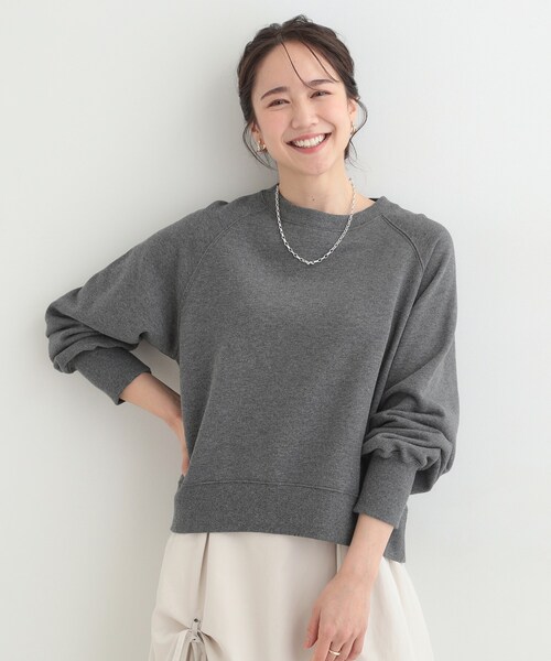 SHOO・LA・RUE（シューラルー）の「MIX調 シンプルラグランスウェット（スウェット・レディース・ライトグレー/オレンジ系/ブルー/チャコールグレー・03/02/01/04）」の9枚目の写真