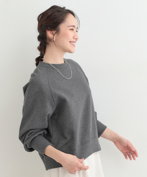 SHOO・LA・RUE（シューラルー）の「MIX調 シンプルラグランスウェット（スウェット・レディース・ライトグレー/オレンジ系/ブルー/チャコールグレー・03/02/01/04）」の10枚目の写真