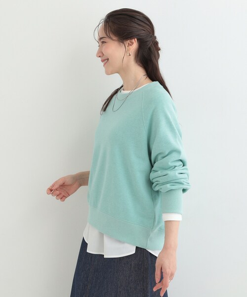 SHOO・LA・RUE（シューラルー）の「MIX調 シンプルラグランスウェット（スウェット・レディース・ライトグレー/オレンジ系/ブルー/チャコールグレー・03/02/01/04）」の18枚目の写真