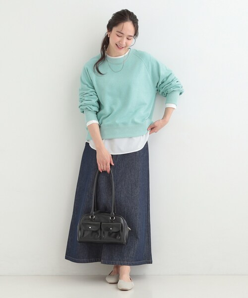 SHOO・LA・RUE（シューラルー）の「MIX調 シンプルラグランスウェット（スウェット・レディース・ライトグレー/オレンジ系/ブルー/チャコールグレー・03/02/01/04）」の19枚目の写真