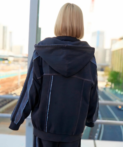 GALLIS ADDICTION(ガリスアディクション)の「GA 切替DENIM ZIP HOODIE(パーカー・メンズ・ブラック系/インディゴブルー・L/M)」の9枚目の写真