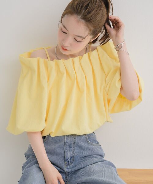 RETRO GIRL(レトロガール)の「【WEB限定カラー追加】バルーンオフショルBL(シャツ/ブラウス・レディース・ブラック/ブルー/ナチュラル/イエロー・FREE)」の6枚目の写真