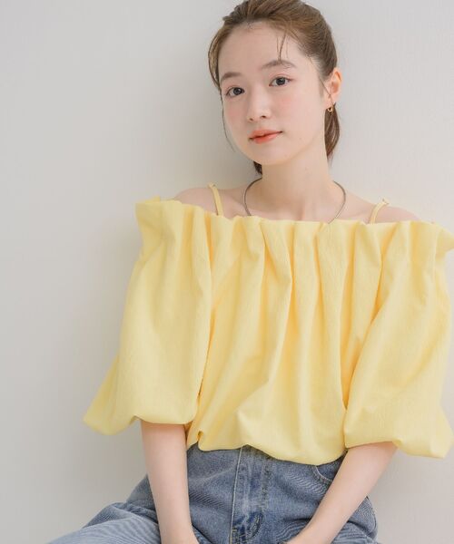 RETRO GIRL(レトロガール)の「【WEB限定カラー追加】バルーンオフショルBL(シャツ/ブラウス・レディース・ブラック/ブルー/ナチュラル/イエロー・FREE)」の11枚目の写真