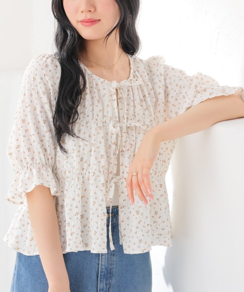 Honeys(ハニーズ)の「リボン付ブラウス(シャツ/ブラウス・レディース・ホワイト系その他/ホワイト/グレー系その他/サックスブルー/ネイビー系・L/M/S)」の1枚目の写真