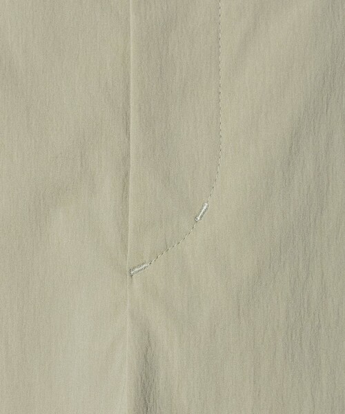 BEAUTY&YOUTH UNITED ARROWS（ビューティーアンドユースユナイテッドアローズ）の「タックカーブパンツ ウォッシャブル 接触冷感（その他パンツ・レディース・オフホワイト/ブラック/ライム・S/XS/M）」の9枚目の写真