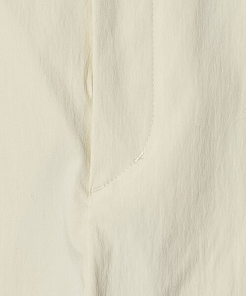 BEAUTY&YOUTH UNITED ARROWS（ビューティーアンドユースユナイテッドアローズ）の「タックカーブパンツ ウォッシャブル 接触冷感（その他パンツ・レディース・オフホワイト/ブラック/ライム・S/XS/M）」の5枚目の写真