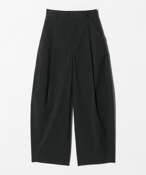 BEAUTY&YOUTH UNITED ARROWS（ビューティーアンドユースユナイテッドアローズ）の「タックカーブパンツ ウォッシャブル 接触冷感（その他パンツ・レディース・オフホワイト/ブラック/ライム・S/XS/M）」の4枚目の写真