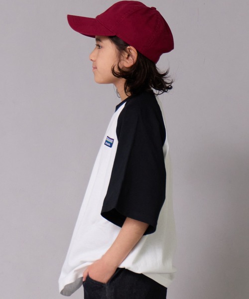 PAIRMANON STREET(ペアマノンストリート)の「【綿100%】配色ラグラン ワンポイント刺繍 半袖 Tシャツ【PAIRMANON STREET】(Tシャツ/カットソー・キッズ・ホワイト/ベージュ/ブラック/グレー/ブルー・140/130/150/110/160/120/90/100)」の6枚目の写真