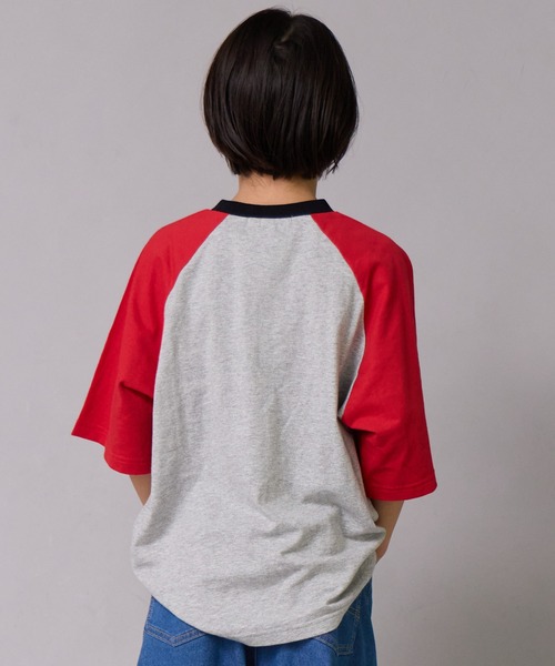 PAIRMANON STREET(ペアマノンストリート)の「【綿100%】配色ラグラン ワンポイント刺繍 半袖 Tシャツ【PAIRMANON STREET】(Tシャツ/カットソー・キッズ・ホワイト/ベージュ/ブラック/グレー/ブルー・140/130/150/110/160/120/90/100)」の13枚目の写真