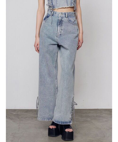 EMODA（エモダ）の「ヘムレースアップルーズデニム（デニムパンツ・レディース・ライトブルー/ブラウン/インディゴブルー・MEDIUM/SMALL）」の15枚目の写真