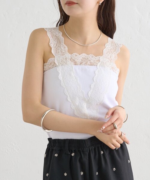 mystic(ミスティック)の「パット付きVレースタンクトップ(タンクトップ・レディース・ブラック/オフホワイト/グレー・FREE)」の1枚目の写真