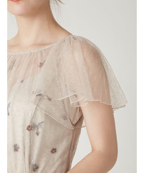 FRAY I.D（フレイアイディー）の「フラワーエンブロイダリーチュールレイヤードドレス（ドレス・レディース・グレイッシュベージュ/ブラック・0/1）」の10枚目の写真