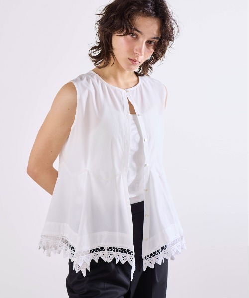 Marilyn Moon（マリリンムーン）の「2way handkerchief hem blouse（シャツ/ブラウス・レディース・ブラック/ホワイト・FREE）」の11枚目の写真