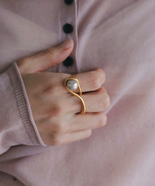 anuke(アンヌーク)の「Ball Double Ring(リング・レディース・シルバー/ゴールド・FREE)」の2枚目の写真